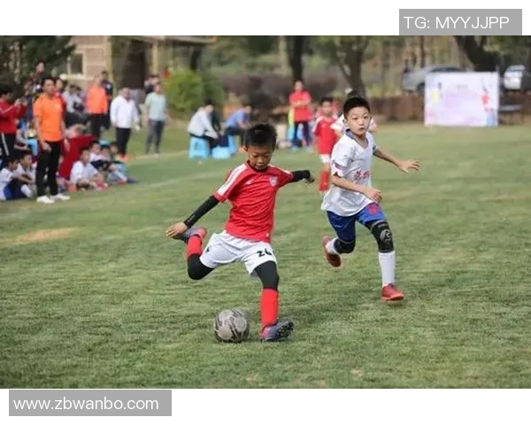 模仿足球明星声音的技巧与乐趣探索，让你在球场上也能成为焦点