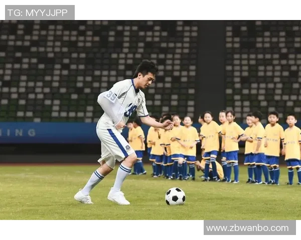 足球明星与跑男的精彩对决视频揭示运动员的另一面与不为人知的趣事